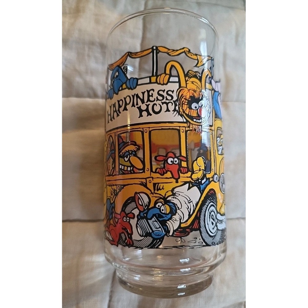 Great Muppet Caper Bus McDonalds Happiness Hotel Muppets Glass 1981 Vintage‎